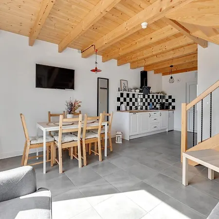 Stodoly Nad Morzem By Downtown * Jastrzębia Góra