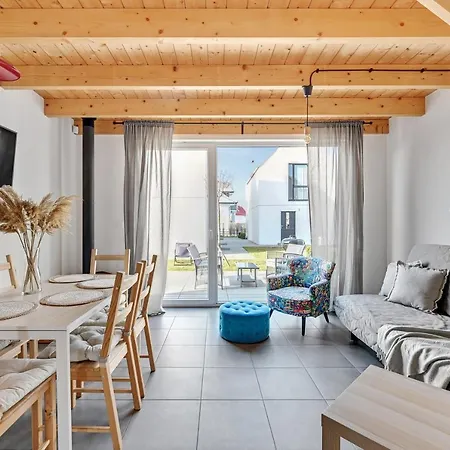 Stodoly Nad Morzem By Downtown *